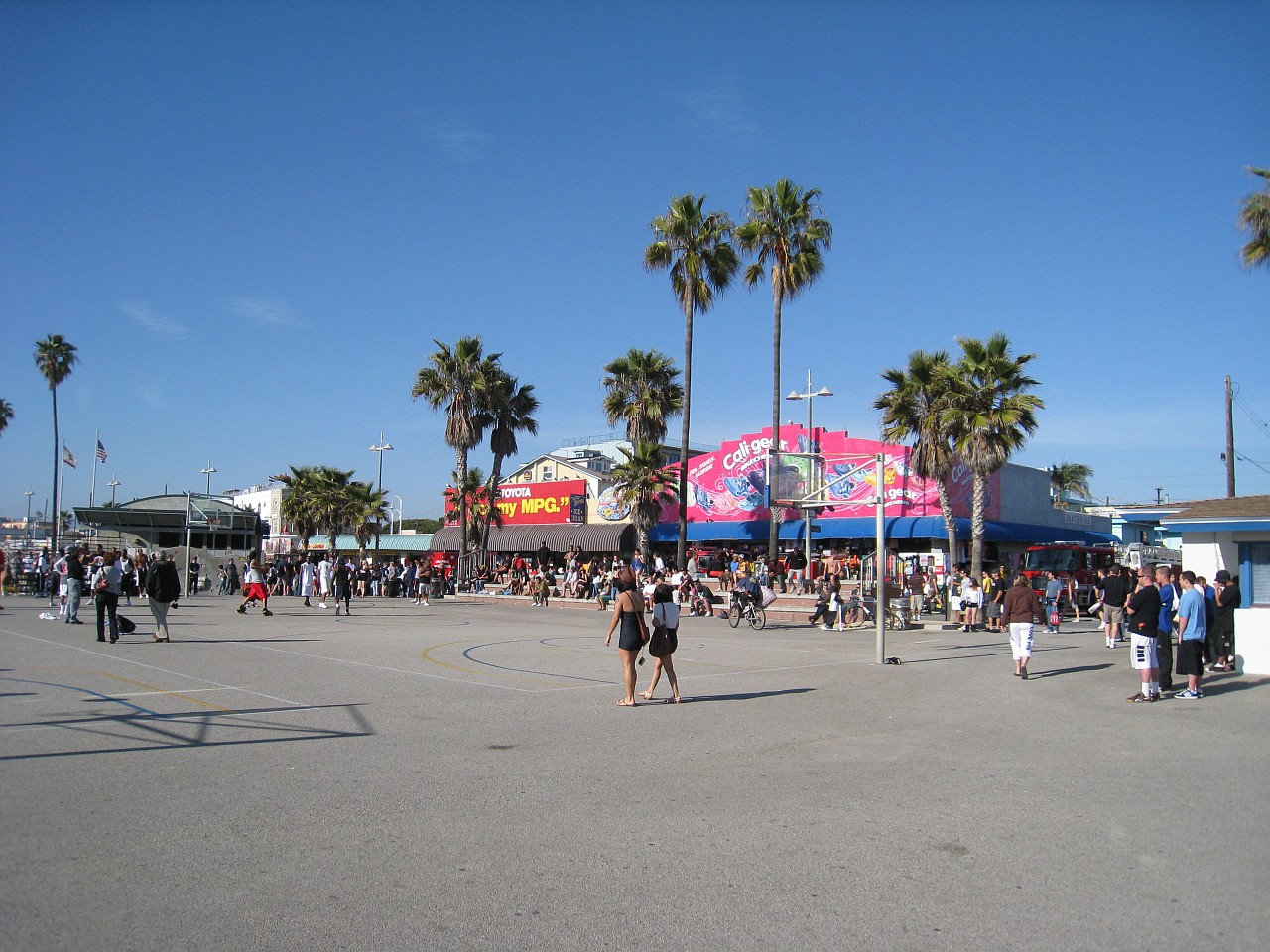 1421 California 2008-03 LA Scene.jpg - A visit to the Los Angeles California area in March of 2008. Activities ranged from Monets at the Getty, street hawkers at Venice Beach, movie look-alikes at Grauman's Chinese Theatre, to the Mission at San Juan Capistrano.